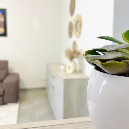 All'Apulia N'23 - Apartment With Parking Lecce Luaran gambar
