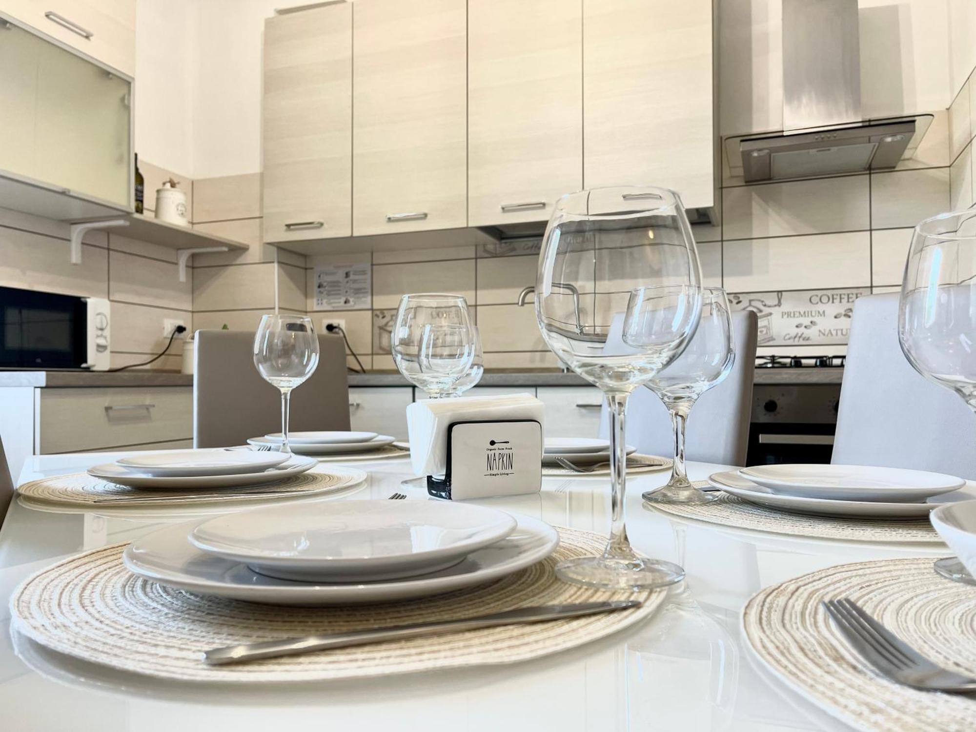 All'Apulia N'23 - Apartment With Parking Lecce Luaran gambar